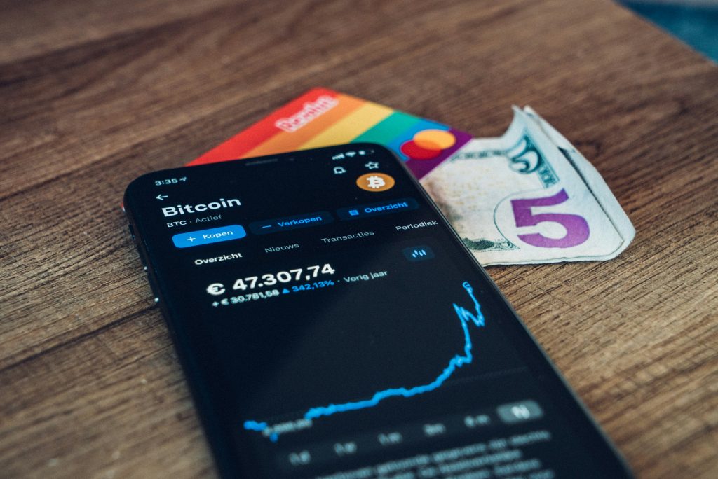 Hong Kong's first Bitcoin futures inverse product signals market expansion